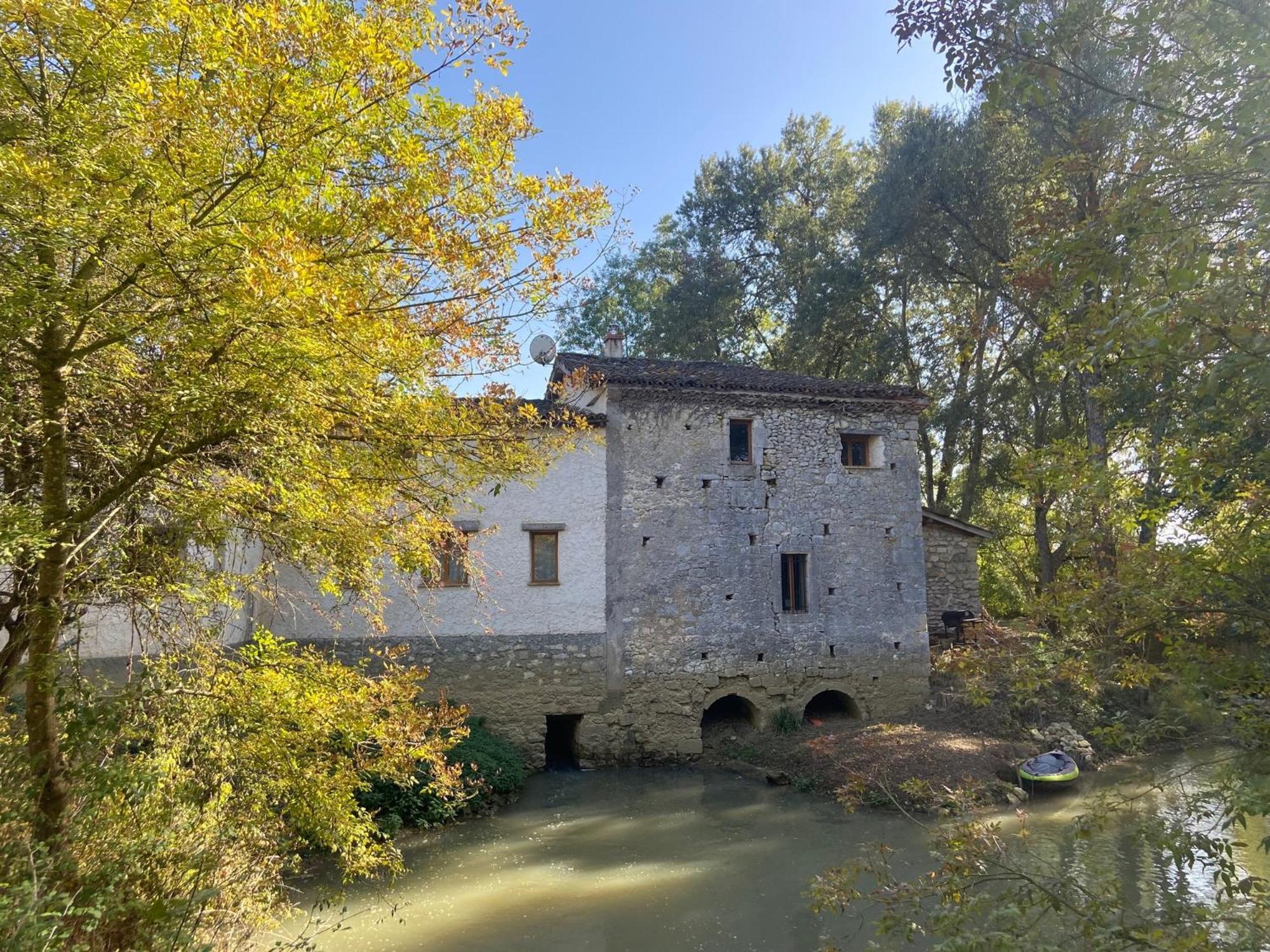 Gite Le Moulin Samsara Homps  Exterior photo