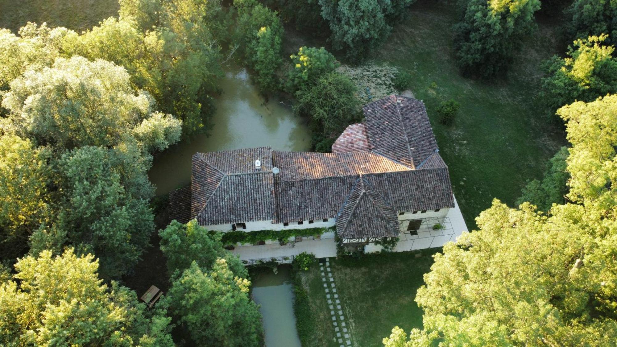Gite Le Moulin Samsara Homps  Exterior photo